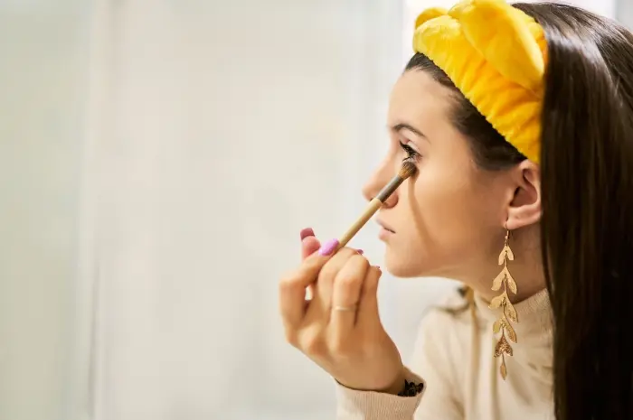 Opt for a Yellow-Toned Concealer
