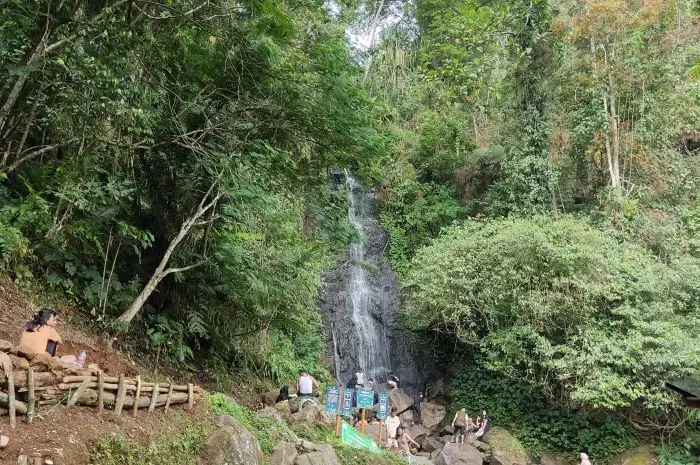 Location and How to Get to Cilember Waterfall